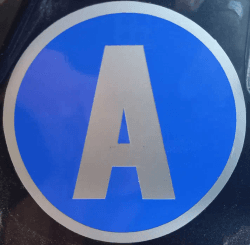 Placa letra A, automóvel de aluguer com condutor